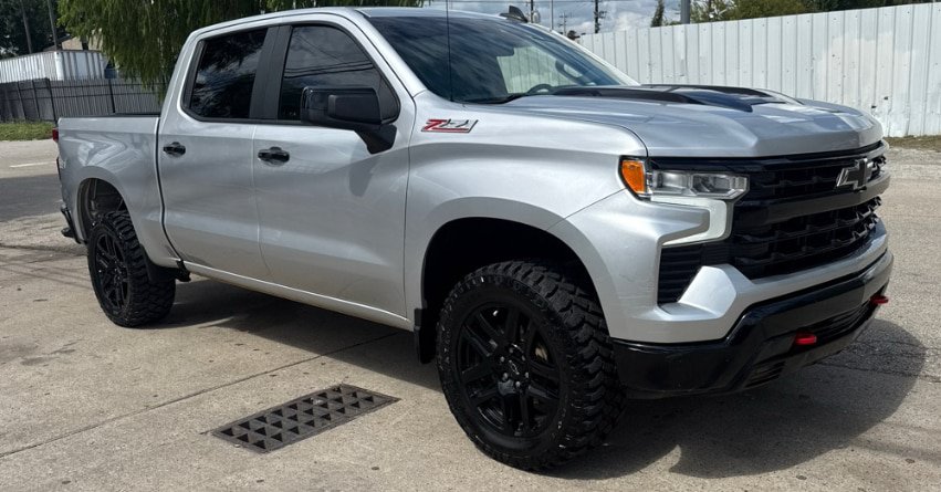Used 2022 Chevrolet Silverado 1500 LT Trail Boss AWD/4WD image 3