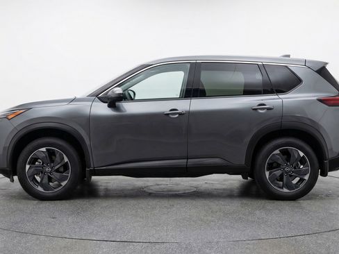 Used 2025 Nissan Rogue SV image 5