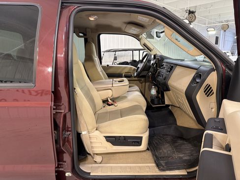Used 2009 Ford F250 Lariat image 13