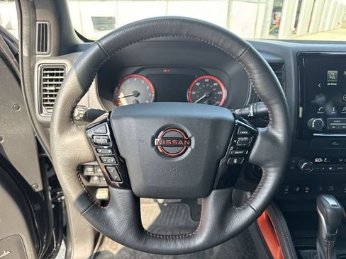 Used 2024 Nissan Frontier PRO-4X w/ Pro Convenience Package AWD/4WD image 11