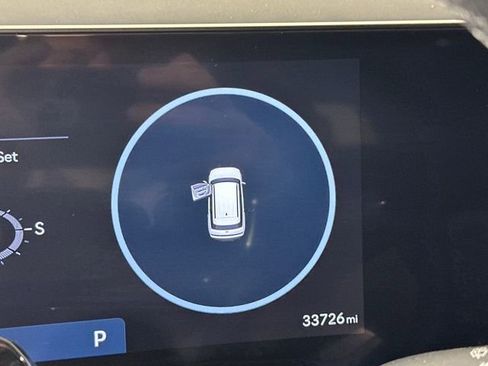 Certified 2024 Hyundai Santa Fe Limited image 18