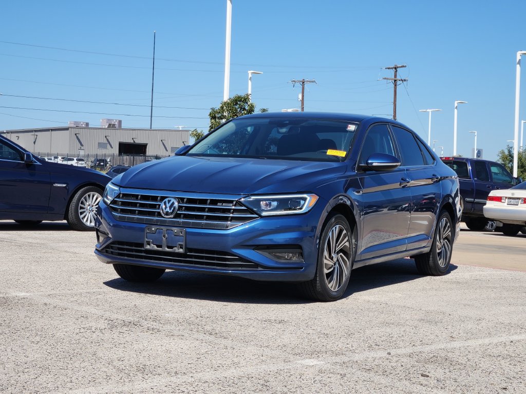 Used 2020 Volkswagen Jetta SEL Premium FWD image 2