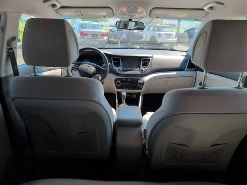 Used 2018 Hyundai Tucson SEL image 17