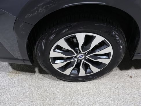 Used 2024 Subaru Outback Limited AWD/4WD image 8