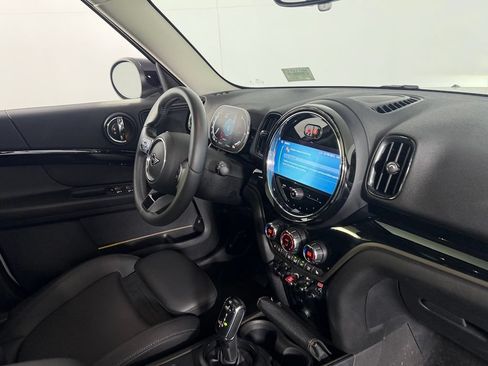 Used 2024 MINI Cooper Countryman S w/ Premium Package FWD image 31