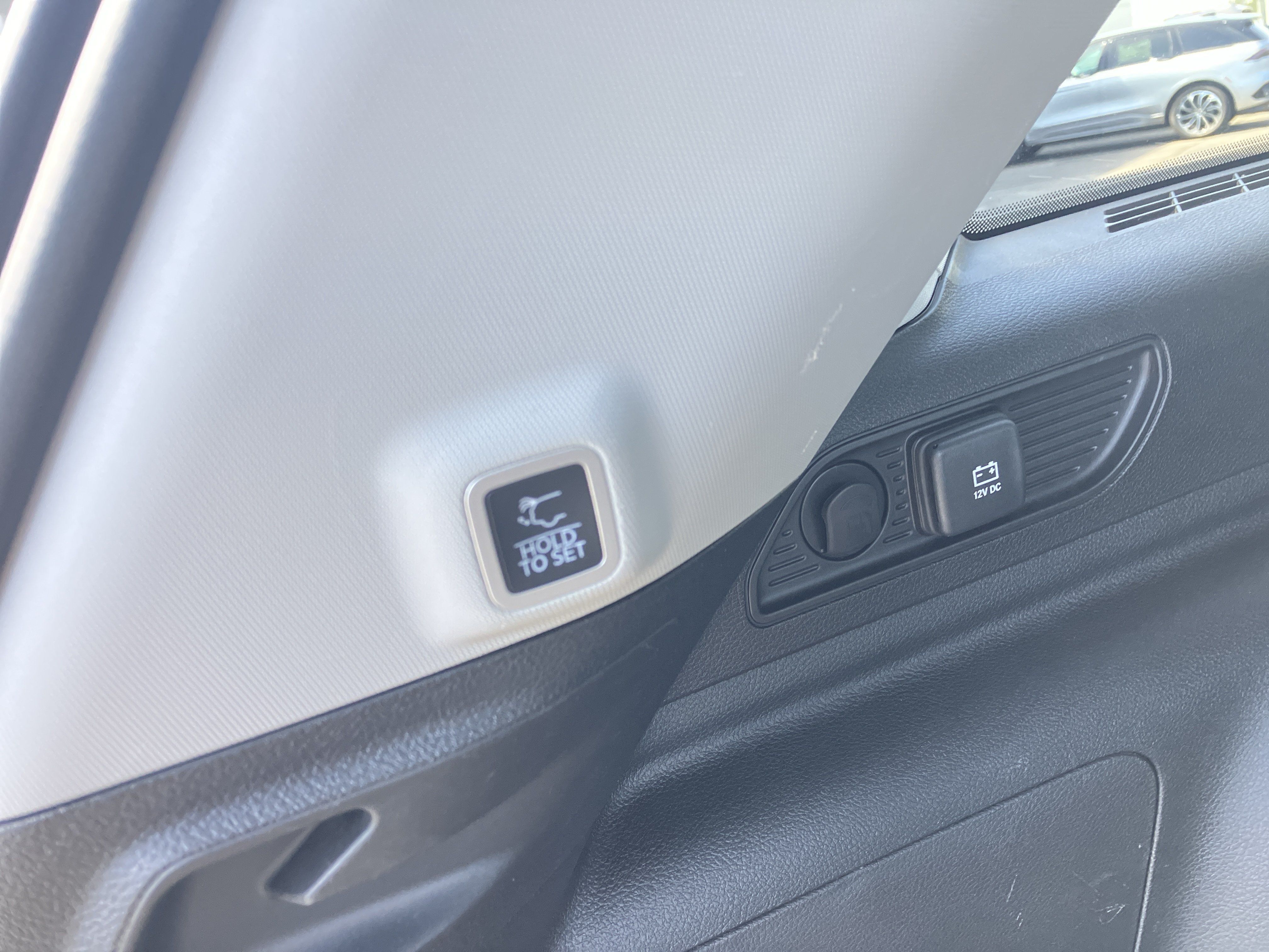 Used 2023 Jeep Grand Cherokee 4WD 4xe image 13