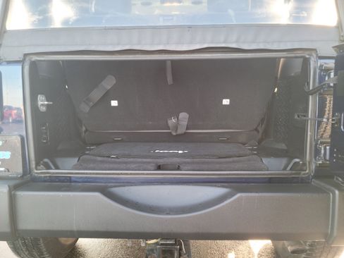 Used 2013 Jeep Wrangler Sport image 13