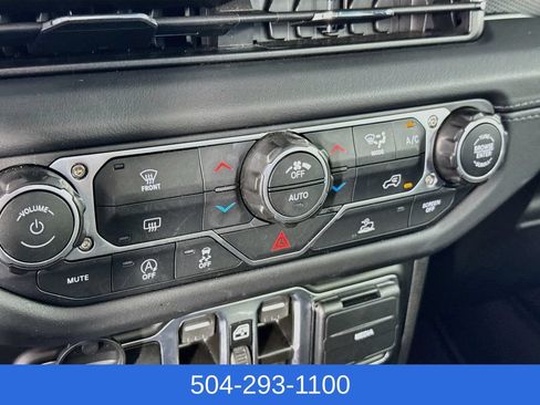 Used 2026 Jeep Wrangler Unlimited Rubicon AWD/4WD image 17
