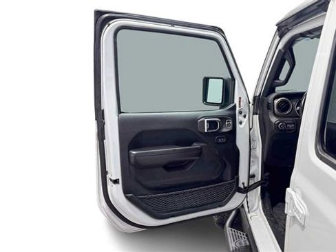 Used 2019 Jeep Wrangler Unlimited Sport S image 10