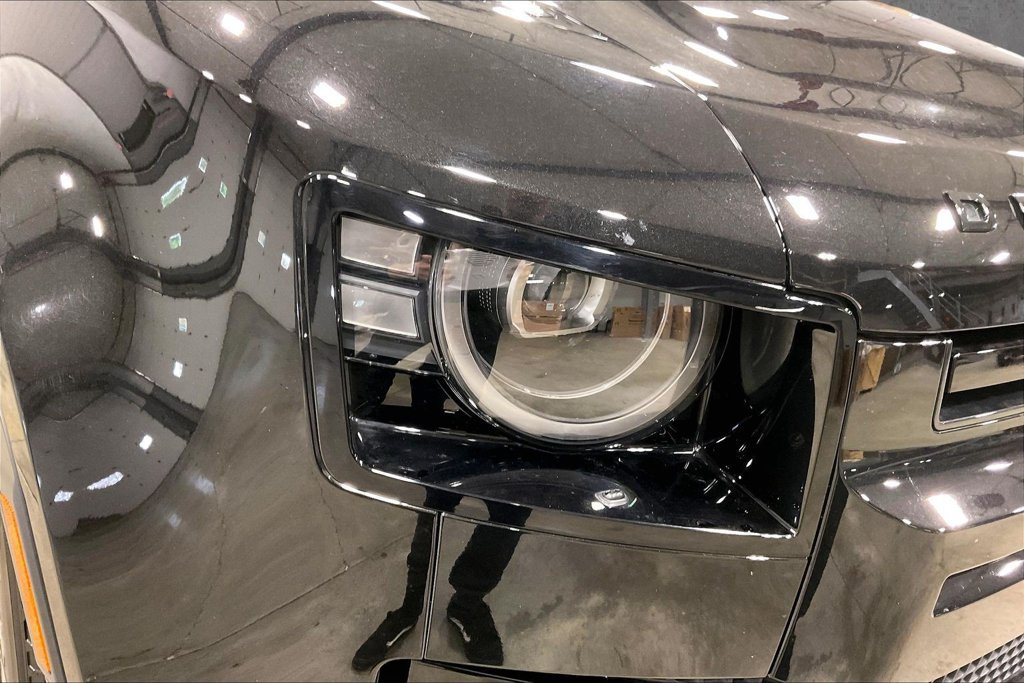 Used 2026 Land Rover Defender 130 S AWD/4WD image 34