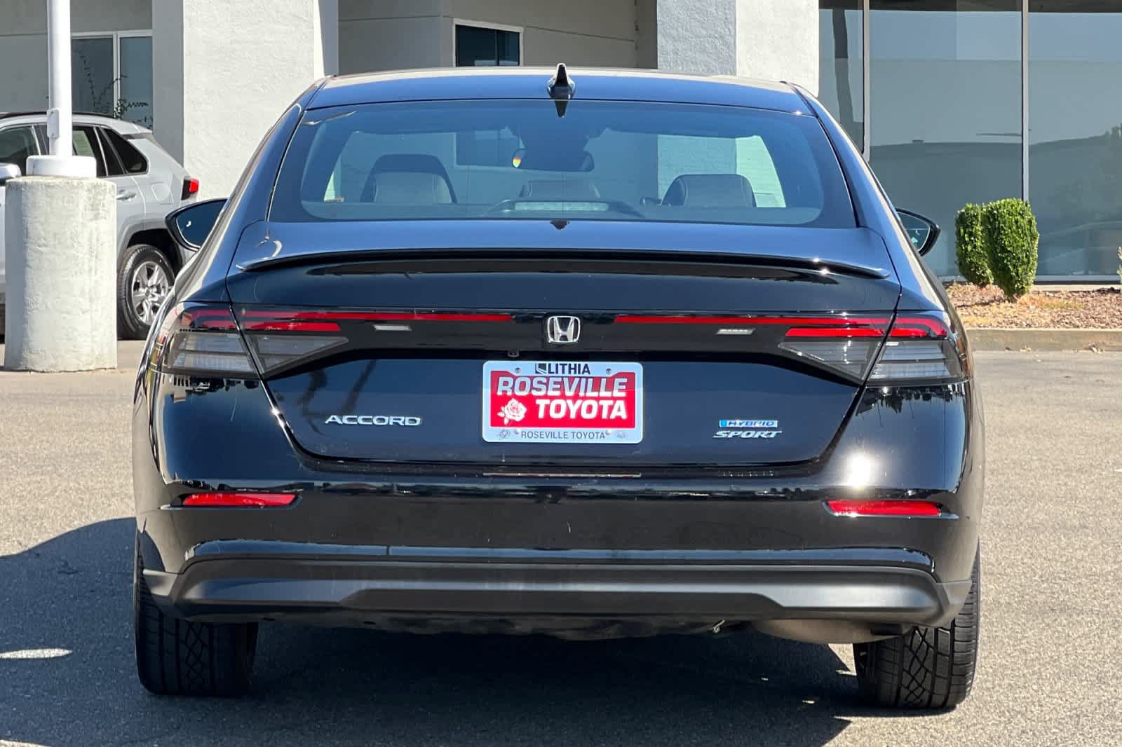 Used 2024 Honda Accord Sport image 8