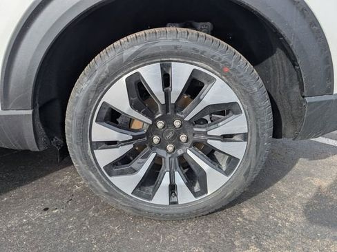 New 2026 Ford Explorer Platinum w/ LUX Leather Package image 23