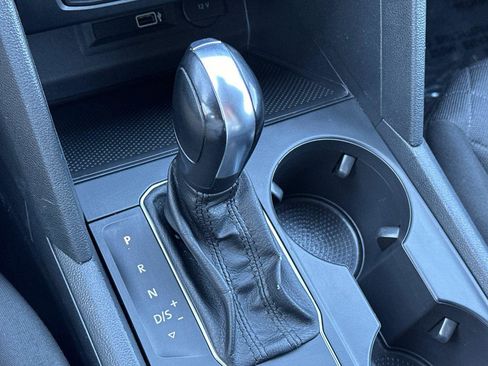 Used 2018 Volkswagen Atlas S image 21