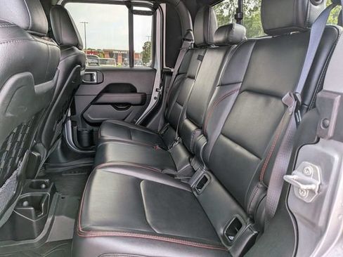 Used 2021 Jeep Gladiator Rubicon AWD/4WD image 14