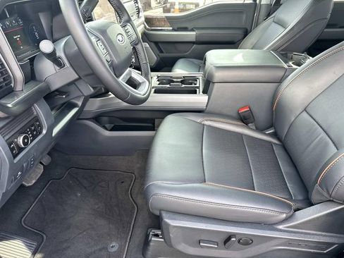 New 2026 Ford F250 Lariat w/ Black Appearance Package image 19