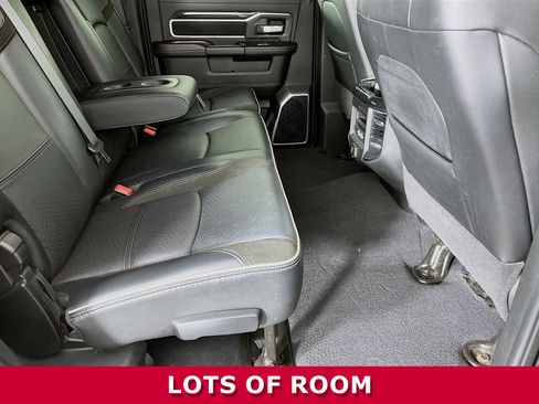 Used 2022 RAM 3500 Laramie w/ Night Edition image 25