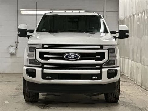 Used 2022 Ford F350 Platinum w/ FX4 Off-Road Package image 24