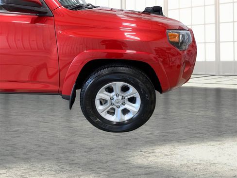 Used 2024 Toyota 4Runner SR5 image 21