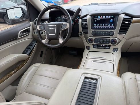 Used 2017 GMC Yukon Denali w/ Open Road Package AWD/4WD image 22
