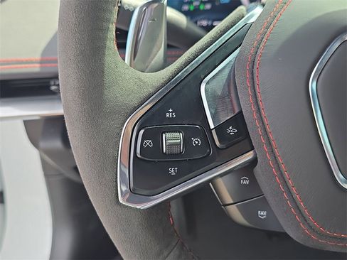 Used 2025 Chevrolet Corvette Z06 image 28