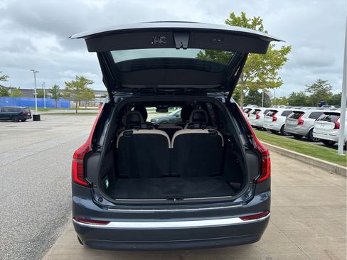 Used 2026 Volvo XC90 B6 Plus w/ Protection Package Premier AWD/4WD image 13