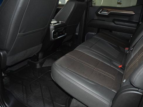 Used 2023 Chevrolet Silverado 1500 High Country w/ High Country Premium Package image 45