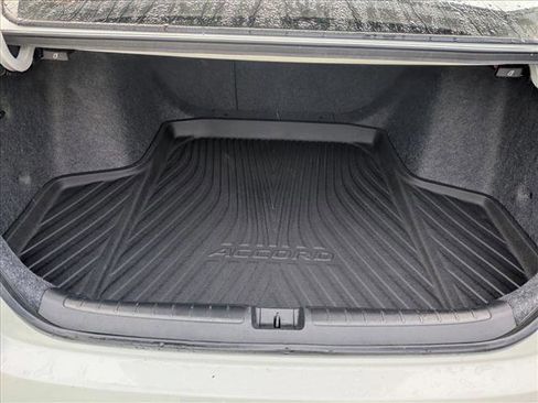 Used 2022 Honda Accord Sport image 15