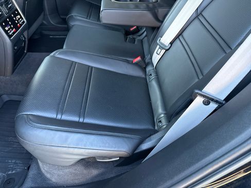 Used 2020 Porsche Cayenne image 41