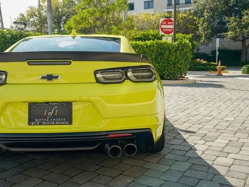 Used 2019 Chevrolet Camaro SS image 26