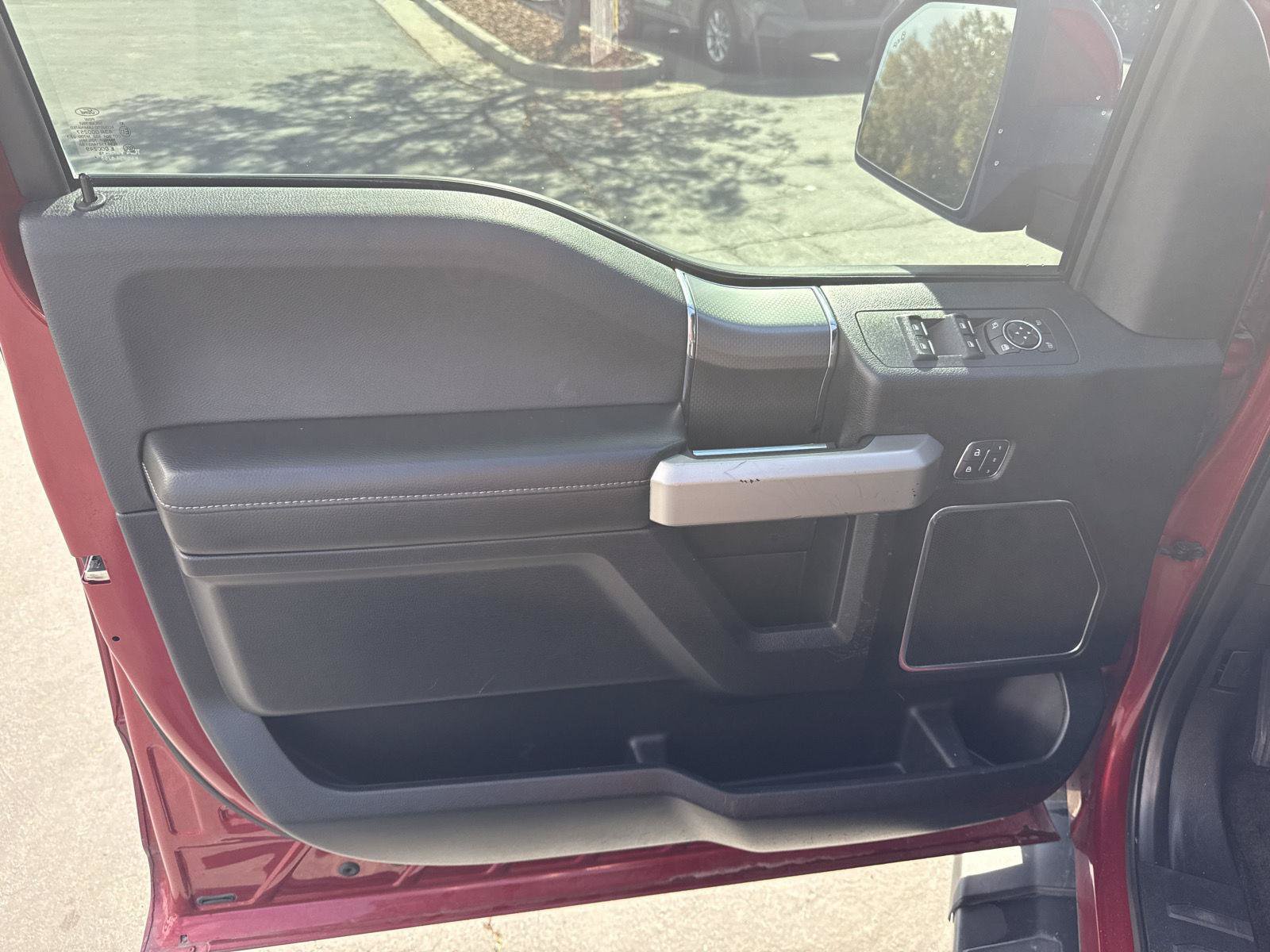 Used 2016 Ford F150 Lariat AWD/4WD image 7