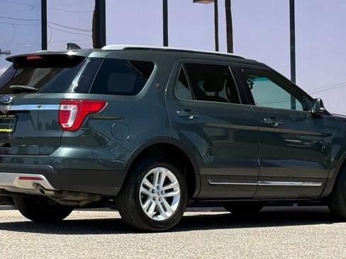 Used 2016 Ford Explorer XLT w/ Equipment Group 202A FWD image 12