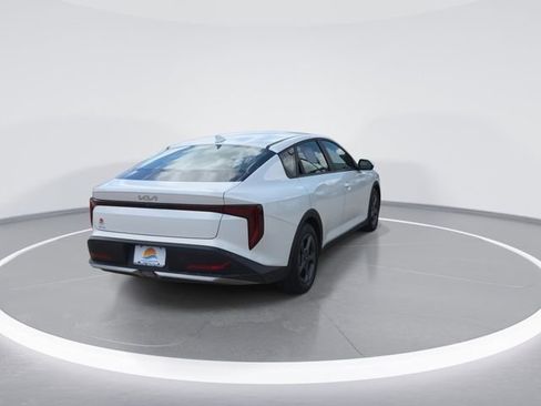 Used 2025 Kia K4 FWD image 8