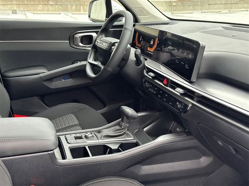 New 2026 Kia Sorento LX image 12