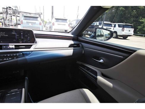 Used 2021 Lexus ES 350 w/ Premium Package FWD image 8