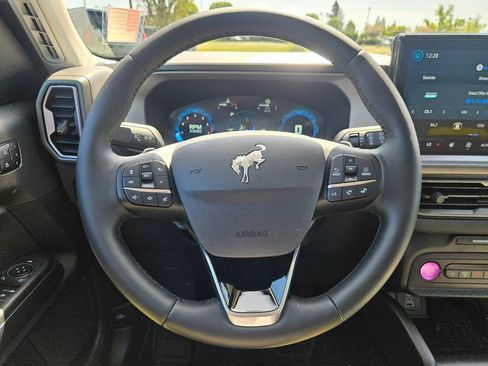 Used 2025 Ford Bronco Sport Badlands w/ Sasquatch Badlands Package AWD/4WD image 14