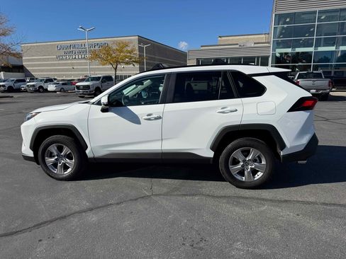 Used 2025 Toyota RAV4 XLE image 3