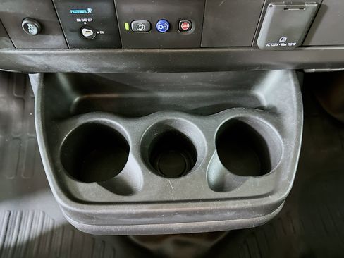 Used 2023 Chevrolet Express 3500 LS image 19