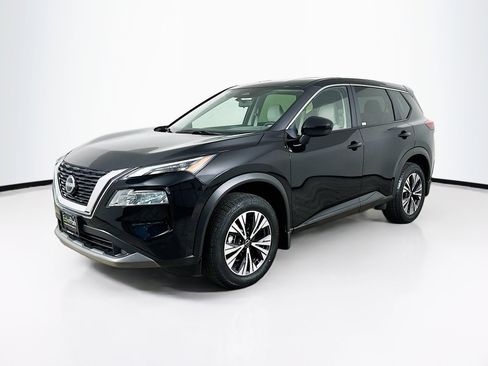 Used 2023 Nissan Rogue SV image 3