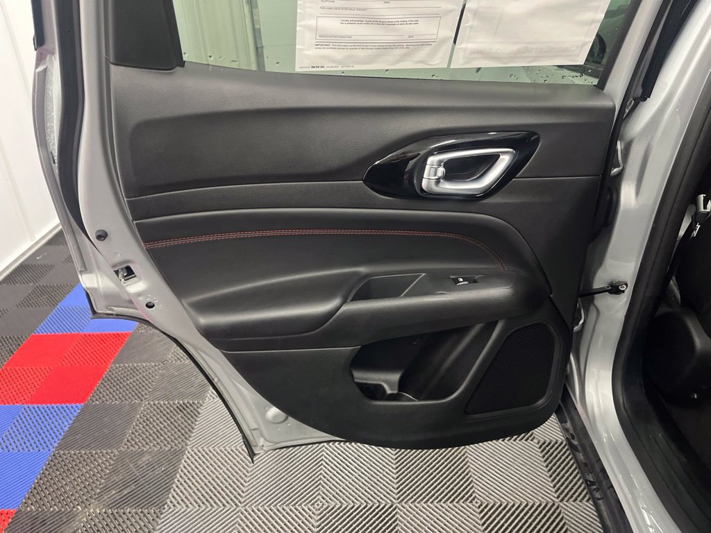 Used 2026 Jeep Compass Trailhawk AWD/4WD image 17