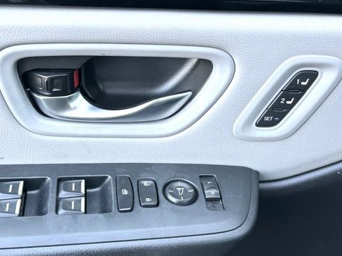 Used 2025 Honda Pilot Touring image 28