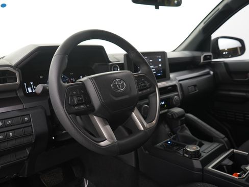 Used 2026 Toyota 4Runner SR5 AWD/4WD image 22