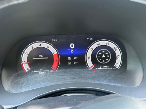 Used 2025 Toyota Highlander XSE AWD/4WD image 41