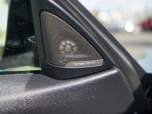 Used 2015 BMW M4 Coupe image 12