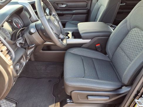 Used 2025 RAM 1500 Tradesman AWD/4WD image 13