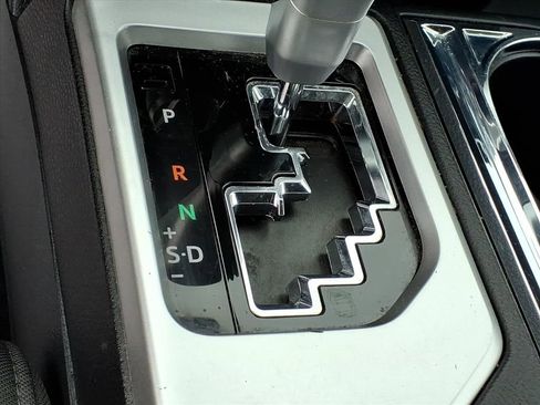 Used 2019 Toyota Tundra SR5 image 23