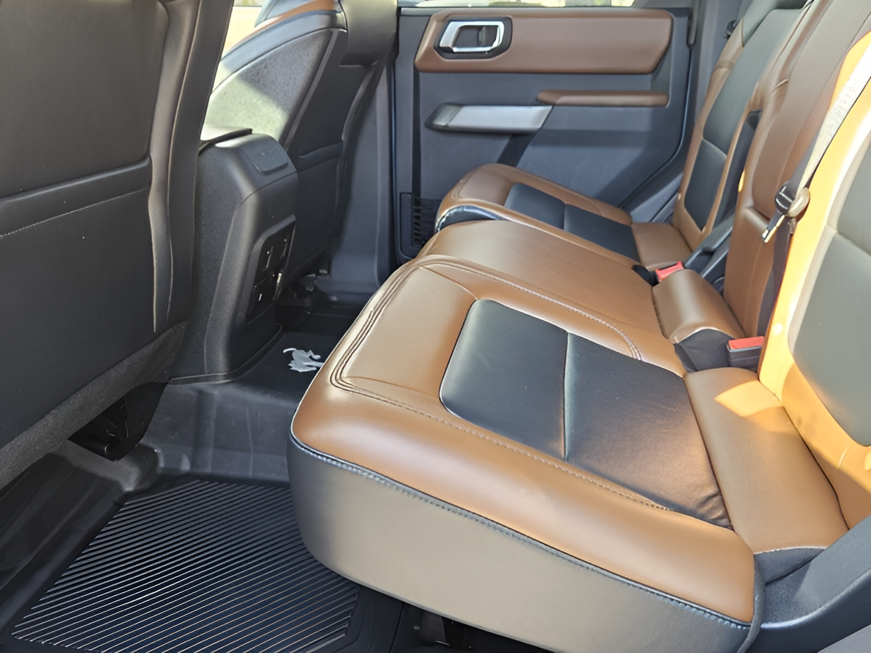 Used 2023 Ford Bronco Outer Banks AWD/4WD image 9