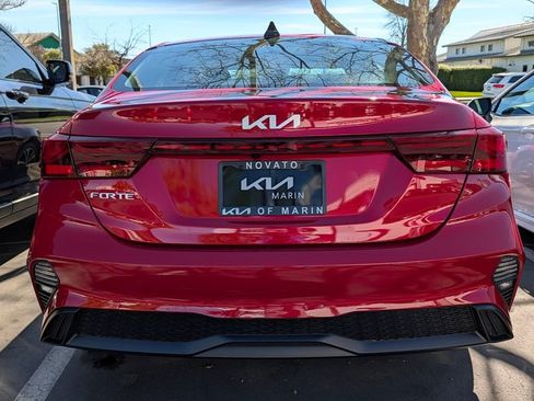 Used 2024 Kia Forte LXS w/ LXS Technology Package image 3