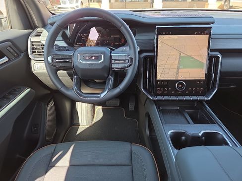 New 2026 GMC Acadia AT4 AWD/4WD image 9