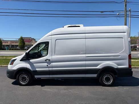 Used 2023 Ford Transit 250 148 High Roof RWD image 12