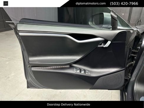 Used 2016 Tesla Model S P100D image 24